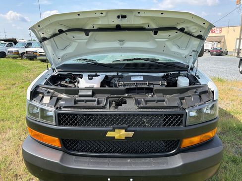 New 2026 Chevrolet Express 2500 w/ Driver Convenience Package RWD image 6