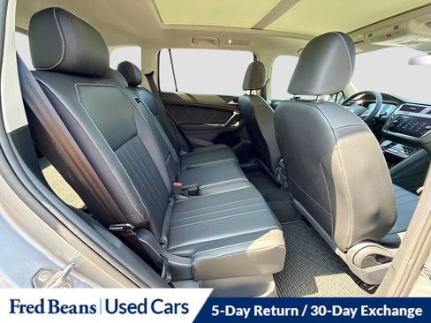 Used 2024 Volkswagen Tiguan SE w/ Panoramic Sunroof Package AWD/4WD image 35