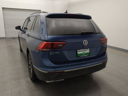 Used 2020 Volkswagen Tiguan SE image 6