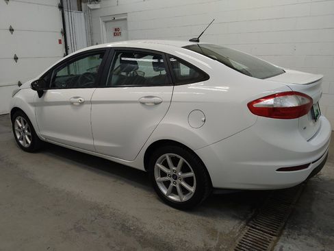 Used 2019 Ford Fiesta SE w/ Equipment Group 201A FWD image 3