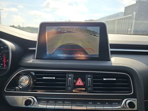 Used 2020 Genesis G70 3.3T image 26