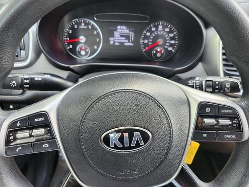 Used 2019 Kia Sorento L FWD image 11