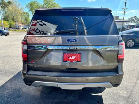 Used 2019 Ford Expedition Max Limited image 4