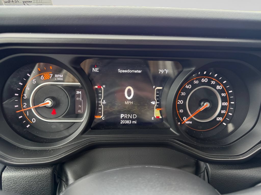 Used 2026 Jeep Wrangler Unlimited Rubicon AWD/4WD image 14