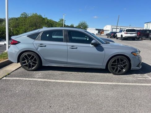 Used 2022 Honda Civic Sport Touring image 5