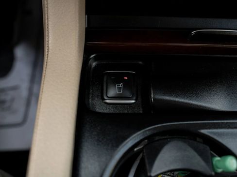 Used 2019 Mercedes-Benz GLS 550 4MATIC image 34