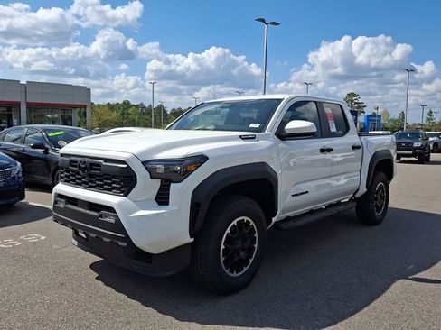 New 2026 Toyota Tacoma TRD Off-Road AWD/4WD image 3