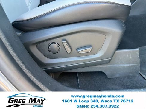 Used 2021 Ford Explorer XLT w/ Equipment Group 202A RWD image 30