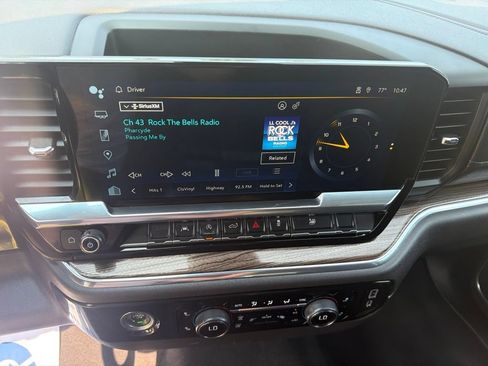 Certified 2024 Chevrolet Silverado 1500 LT AWD/4WD image 18