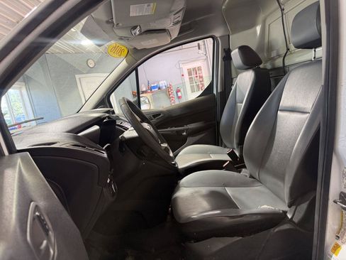 Used 2016 Ford Transit Connect XL FWD image 11