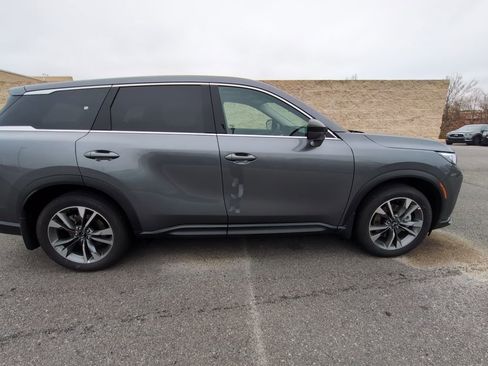 Used 2026 INFINITI QX60 Pure w/ Cargo Package image 3
