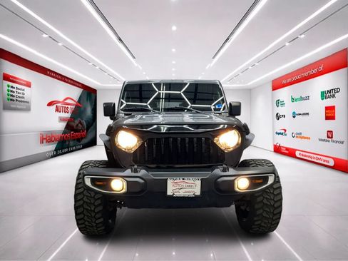 Used 2021 Jeep Wrangler Unlimited Sahara AWD/4WD image 2