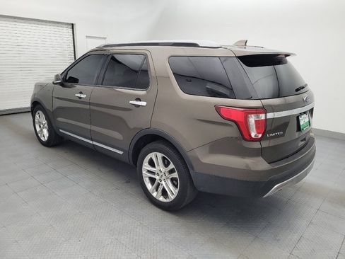 Used 2016 Ford Explorer Limited w/ Equipment Group 301A FWD image 3