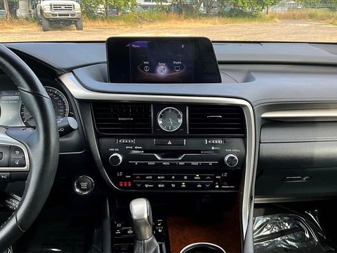 Used 2019 Lexus RX 350 AWD image 7