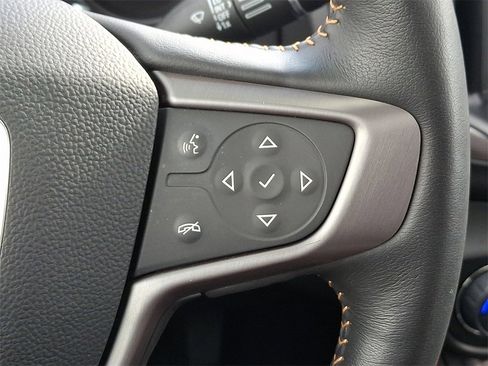 Used 2022 GMC Terrain AT4 w/ Infotainment Package II image 22