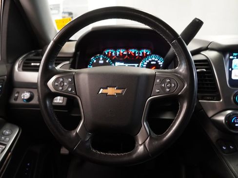 Used 2020 Chevrolet Tahoe LT w/ Luxury Package AWD/4WD image 19