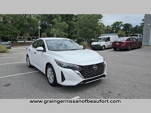 Used 2025 Nissan Sentra S FWD image 32