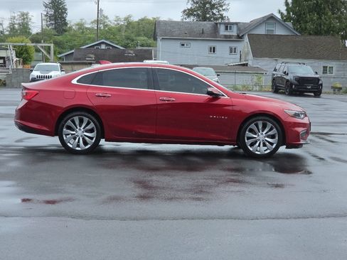 Certified 2017 Chevrolet Malibu Premier w/ Premier Sun and Wheel Package FWD image 7
