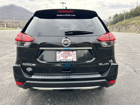 Used 2020 Nissan Rogue SL w/ Premium Package image 5