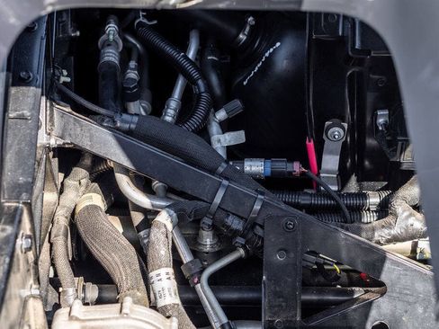 Used 2006 Ford GT image 69