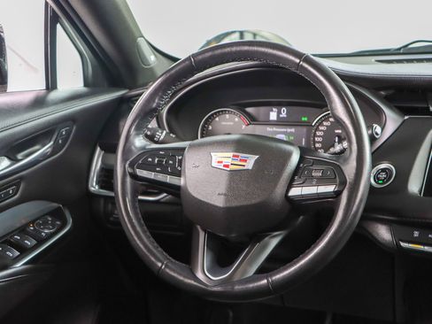 Used 2023 Cadillac XT4 Premium Luxury image 12