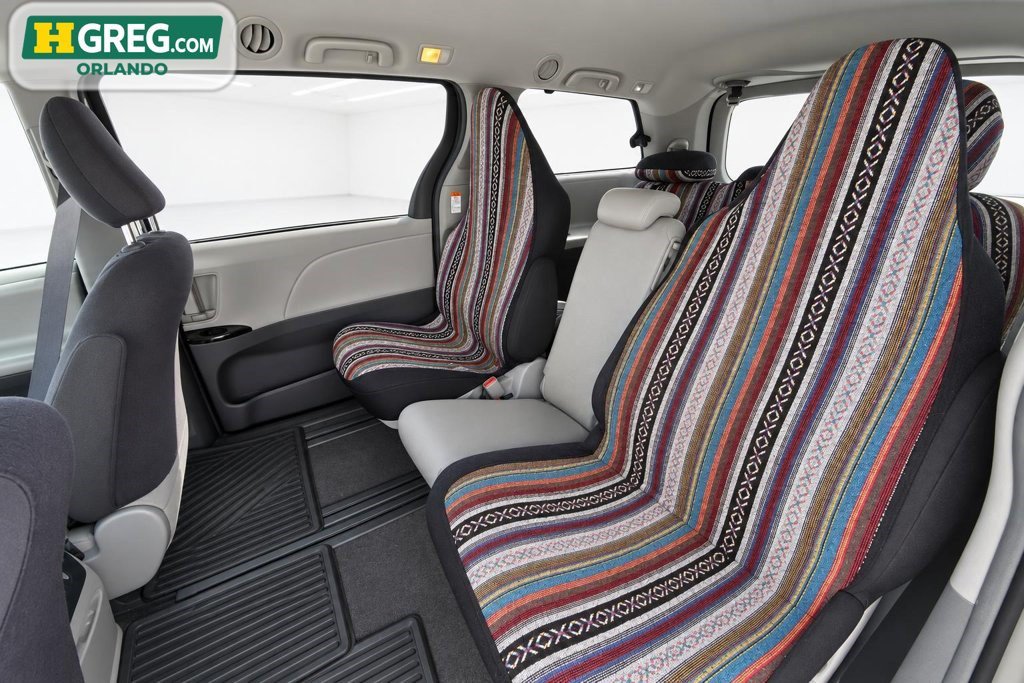 Used 2019 Toyota Sienna XLE w/ XLE Navigation Package FWD image 11