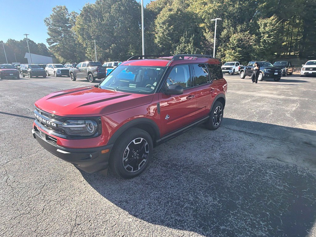 Used 2023 Ford Bronco Sport Outer Banks w/ Tech Package AWD/4WD image 7