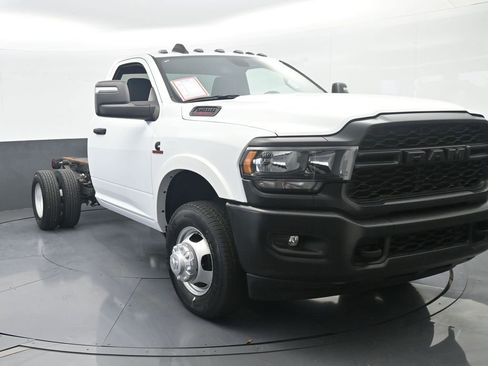 Used 2024 RAM 3500 Tradesman RWD image 9