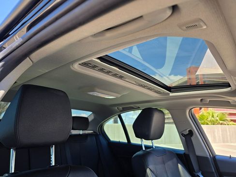 Used 2013 BMW 320i Sedan RWD image 14