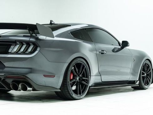 Used 2021 Ford Mustang Shelby GT500 w/ Technology Package image 12