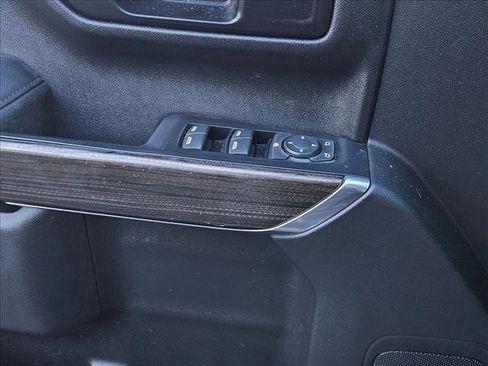 Used 2021 Chevrolet Silverado 1500 LT image 6