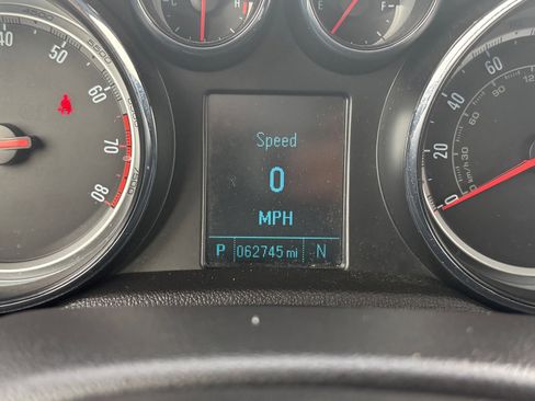 Used 2013 Buick Encore Premium image 33