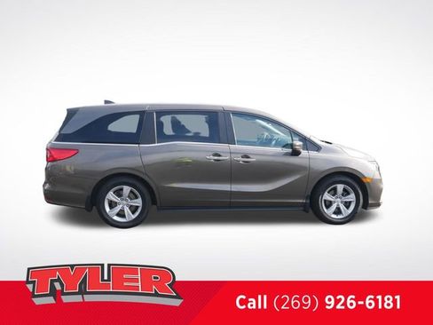 Used 2018 Honda Odyssey EX-L image 9