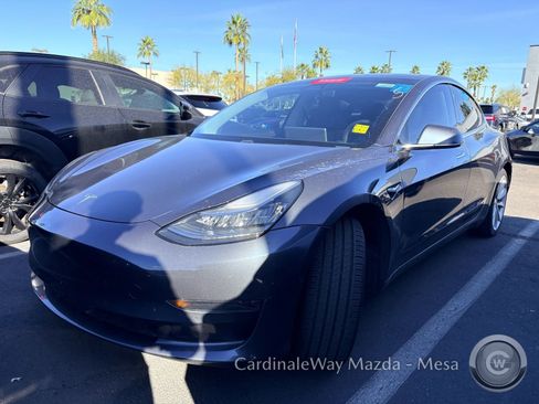 Used 2020 Tesla Model 3 Standard Range Plus image 5