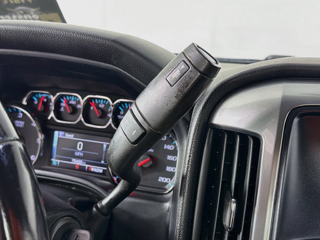 Used 2016 Chevrolet Silverado 1500 LT AWD/4WD image 16