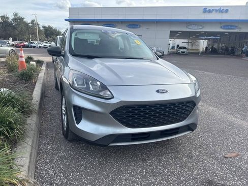 Used 2022 Ford Escape S image 2