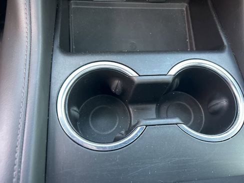 Used 2022 Chevrolet Tahoe Z71 w/ Luxury Package image 51