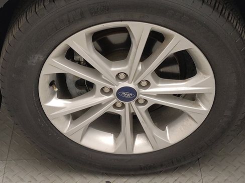 Used 2019 Ford Escape SE image 31