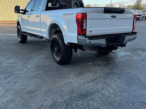 Used 2021 Ford F250 Lariat w/ Tremor Off-Road Package image 5