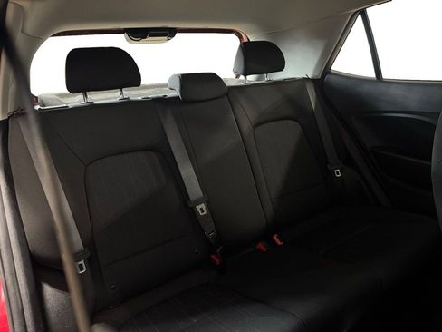 Used 2023 Hyundai Venue SE image 12