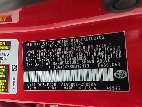 Used 2025 Toyota Camry SE FWD image 40