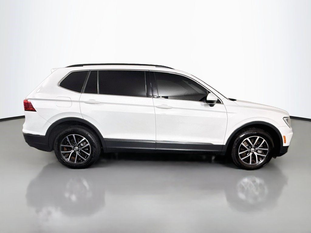 Used 2021 Volkswagen Tiguan SE AWD/4WD image 11