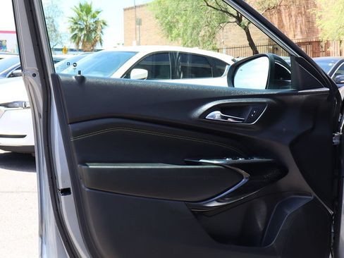 Used 2025 Chevrolet Trax ACTIV w/ Sunroof Package FWD image 36