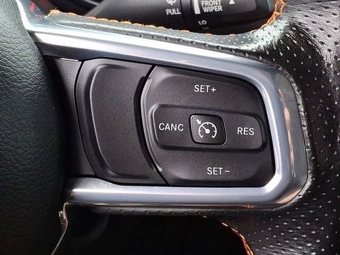 Used 2022 Jeep Gladiator Mojave w/ Cold Weather Group image 23