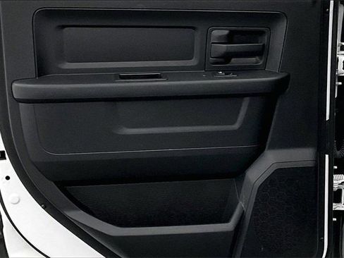 Used 2018 RAM 1500 Express w/ Express Value Package image 19