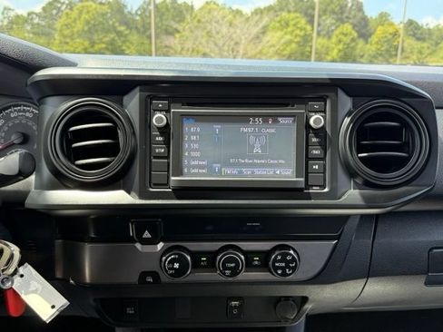 Used 2019 Toyota Tacoma SR w/ SR Convenience Package RWD image 20