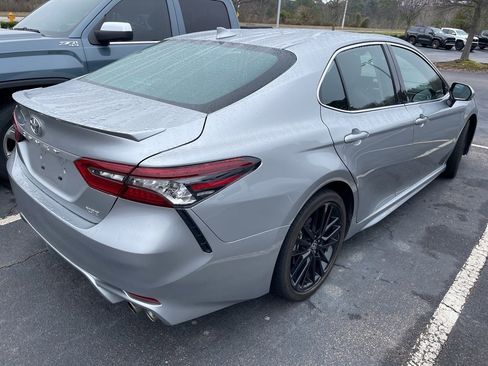 Used 2023 Toyota Camry XSE image 5