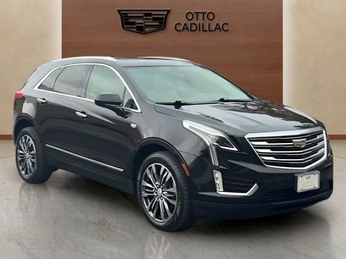 Used 2018 Cadillac XT5 Premium Luxury w/ Driver Assist Package image 7