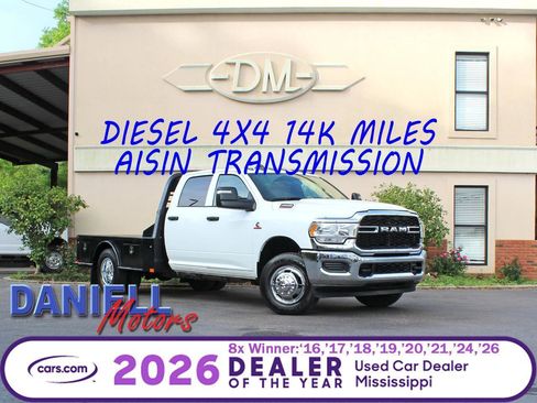 Used 2024 RAM 3500 Tradesman w/ Chrome Appearance Group image 1