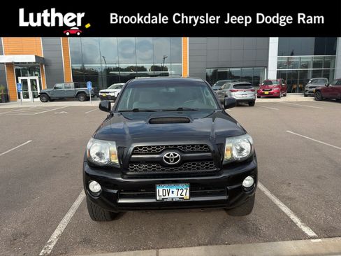 Used 2011 Toyota Tacoma 4x4 Double Cab w/ TRD Sport Pkg w/JBL Audio image 1